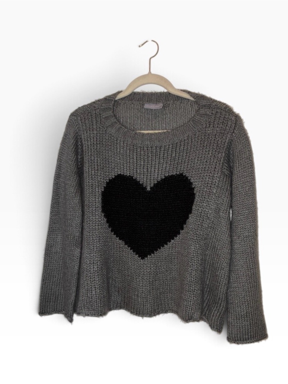 Wooden Ships Gray Crewneck Sweater with Black Heart 12% Mohair, 12% Wool Sz XS